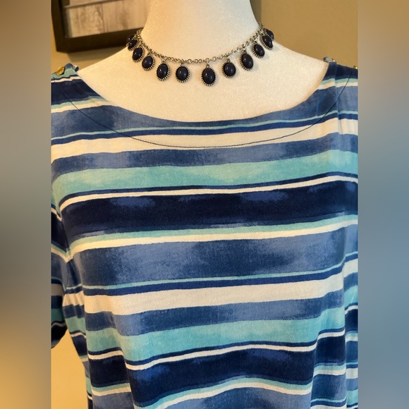 CHAPS Women's Striped Blue/White Short Sleeve Shirt w/Accent Buttons - Size 3X - Picture 4 of 8